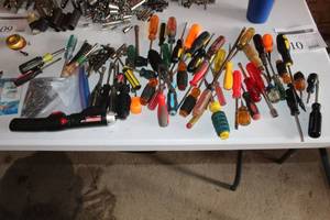 lot 110 image: Hand Tools - Screwdrivers, Nutdrivers