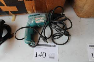 lot 140 image: Makita Screw Gun 6821