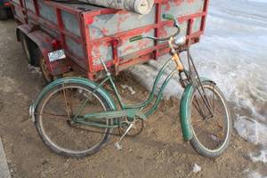 lot 146 image: Vintage Schwinn Womens Single Speed Street Bike