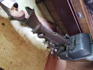 lot 57 image: Montgomery Ward Sea King 5 Boat Motor GG18732B