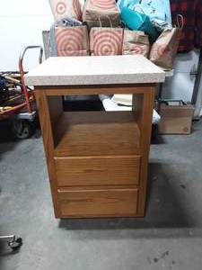 lot 1 image: Free Standing Oak CupboardIsland With 2-Drawers