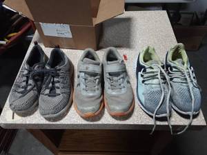 lot 9 image: 3-Pair Boys Sneakers Youth Size 2 (Under Armour, Fila, Skechers)