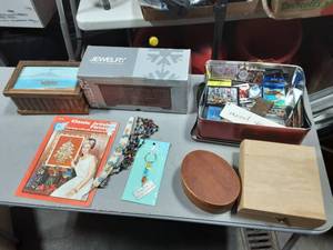 lot 44 image: Lot Of Assorted Jewelry Boxes, Souvenir Magnets, Misc