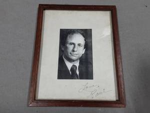 lot 49 image: Signed Picture Of Paul Wellstone 9x11