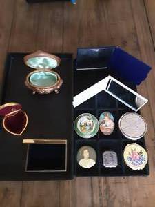 lot 29 image: San Francisco Music Box & Other Trinket Boxes (1-Solid Brass), Vintage Compact & Mirrors