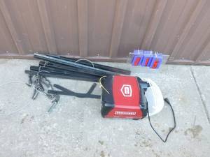 Craftsman door opener. Works with button but not remote. For parts or repair. As shown.