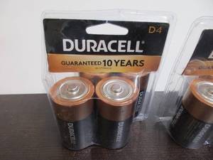 lot 120 image: D Batteries