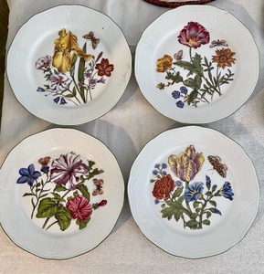 lot 47 image: Florals and Fruits