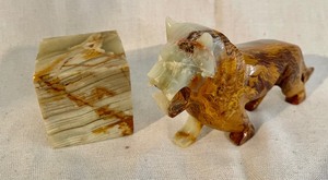 lot 57 image: MarbleOnyx Items