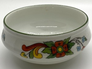 lot 14 image: Three Pieces of Porsgrund