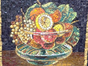 lot 64 image: Studio del Mosaico - Micro Mosaic Fruit Bowl