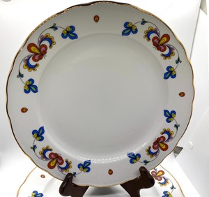 lot 23 image: Six Porsgrund Dinner Plates- Farmers Rose