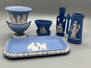 lot 82 image: Wedgewood Collectibles and More