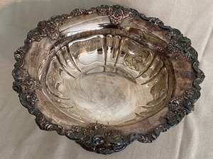 lot 81 image: Wallace Baroque Silver Plate Compote