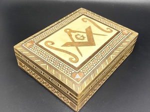 lot 100 image: Vintage Masons InlaidMarquetry Box