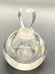 lot 139 image: Vintage Kosta Perfume Bottle (Sweden)