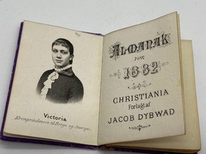 lot 149 image: Miniature Almanak 1882