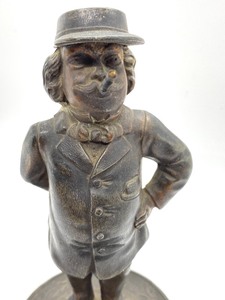 lot 151 image: Amazing Antique Figural Ashtray