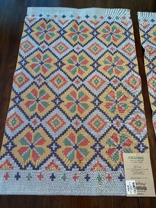 lot 170 image: Pair of Matching Kitchen Towels (Sweden) (NEW)
