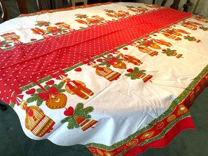 lot 180 image: Vintage Norwegian Table Linen