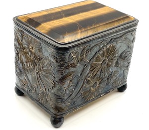 lot 196A image: Simpson Hall Miller Victorian Era Dresser Box