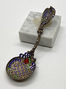 lot 266 image: Beautiful Enameled Vintage Spoon