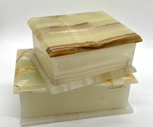 lot 292 image: Two Onyx DresserTrinket Boxes