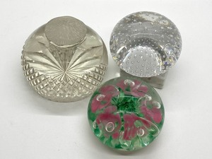 lot 293A image: Three Decorative Paper Weights