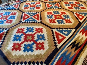 lot 303 image: Beautiful Woven Textile with Amazing Design
