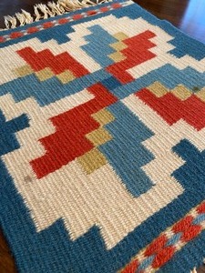 lot 306 image: Vintage Woven Placemat