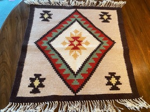 lot 365 image: Vintage Textile