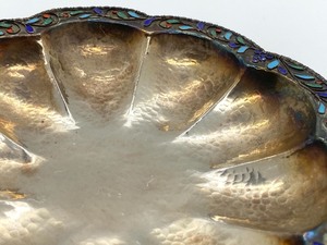 lot 369 image: Small Sterling Bowl w Cloisonn Detailing