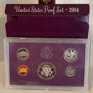lot 415 image: Coin Proof Sets