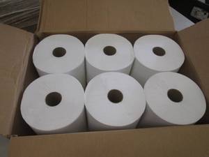 lot 104 image: 1 case of skilcraft white roll towe...