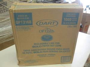 lot 124 image: dart 1000 black reclosable lids for...