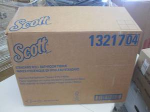 lot 152 image: 80 rolls of scott standared rolls o...
