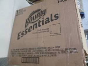 lot 173 image: 1 ccacse of 1 roll bounty essential...