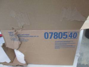 lot 218 image: 12 rolls of scotts jumbo roll tissu...