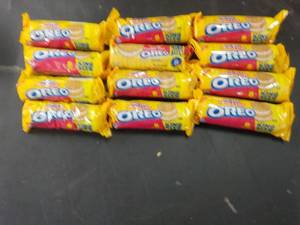 Golden Oreo Double Stuff Near or P...