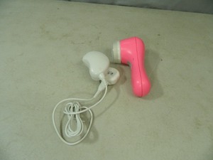 lot 15 image: Clarisonic Mia with Charger