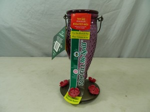 lot 32 image: New Top Fill Hummingbird Feeder