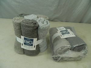 lot 47 image: 12 New Gray The Big One Washcloths