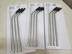 lot 124 image: 9 New Stainless Steel Straws with Cleaning Brushes