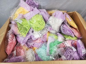 lot 144 image: 100 New Bags of Easter Basket Grass