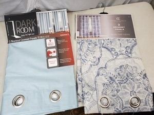 lot 152 image: 2 New Curtain Sets