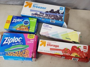 lot 171 image: 5 New Boxes of Food Storage Bags