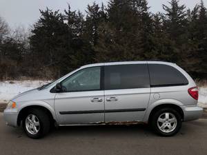 2006 Dodge Caravan SXT - 2 OWNER