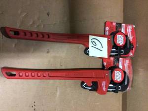 18 in. Steel Pipe Wrench by Milwaukee&nbsp&nbspCustomer Returns Open Box See Pictures