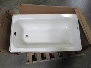 lot 218 image: Bootz Industries Honolulu 46.5 in. Right Drain Rectangular Alcove Soaking Bathtub in White 011-3378-00