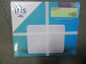 lot 813 image: Iris Smart Hub 9412-L2.